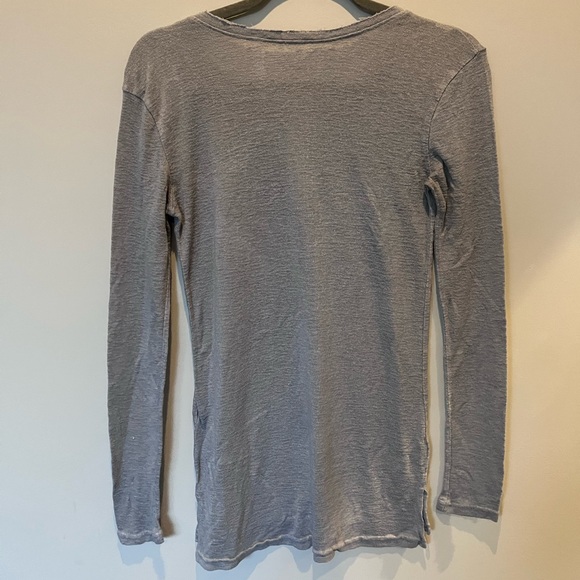 Rails distressed long sleeve. Size small. - Picture 3 of 4